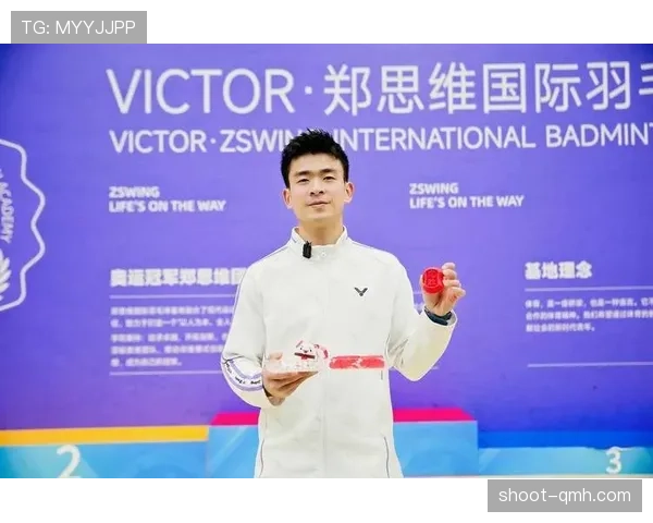郑思维家的冰箱里居然塞满了能量胶